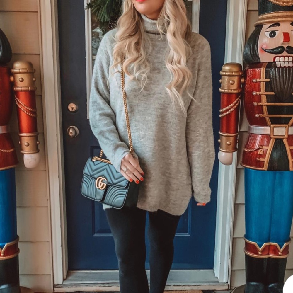 H&M Long Sweater Size M Gray